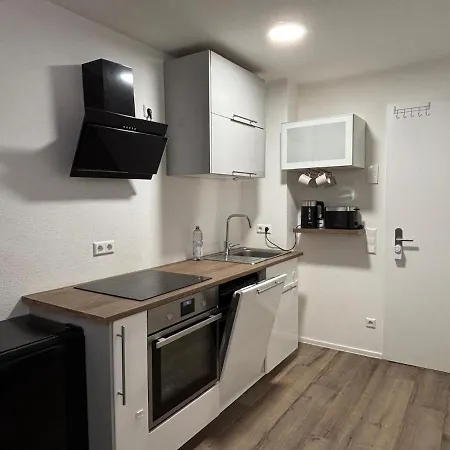Apartment Beautiful 2 Bedroom With Terrace And Garden *