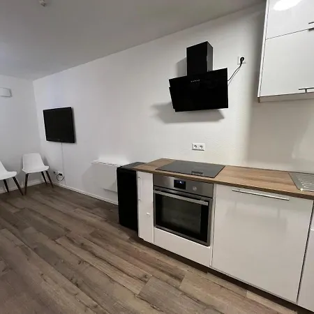 Beautiful 2 Bedroom Apartment With Garden And Terrace 美茵河畔哈瑙