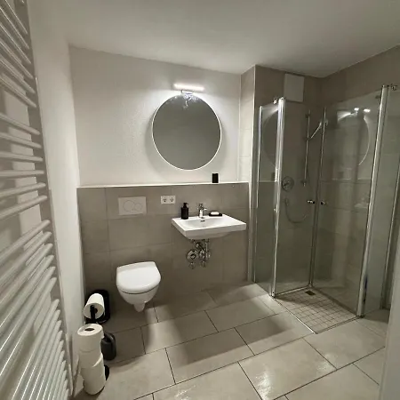 Beautiful 2 Bedroom Apartment With Garden And Terrace *