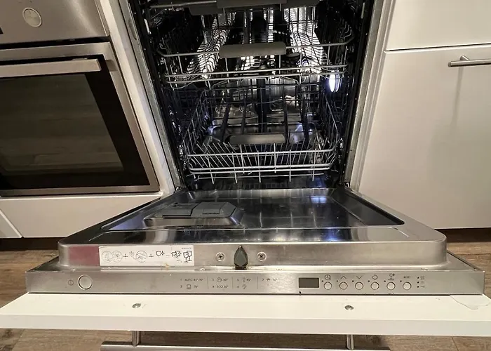 Appartement Beautiful 2 Bedroom With Terrace And Garden *